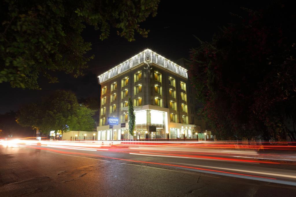 Celestia The Hotel Ахмедабад Экстерьер фото